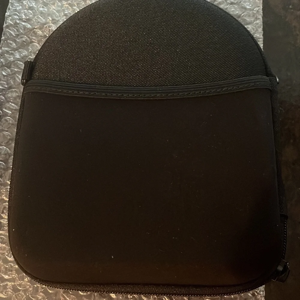 Bose Headset hard carry case.